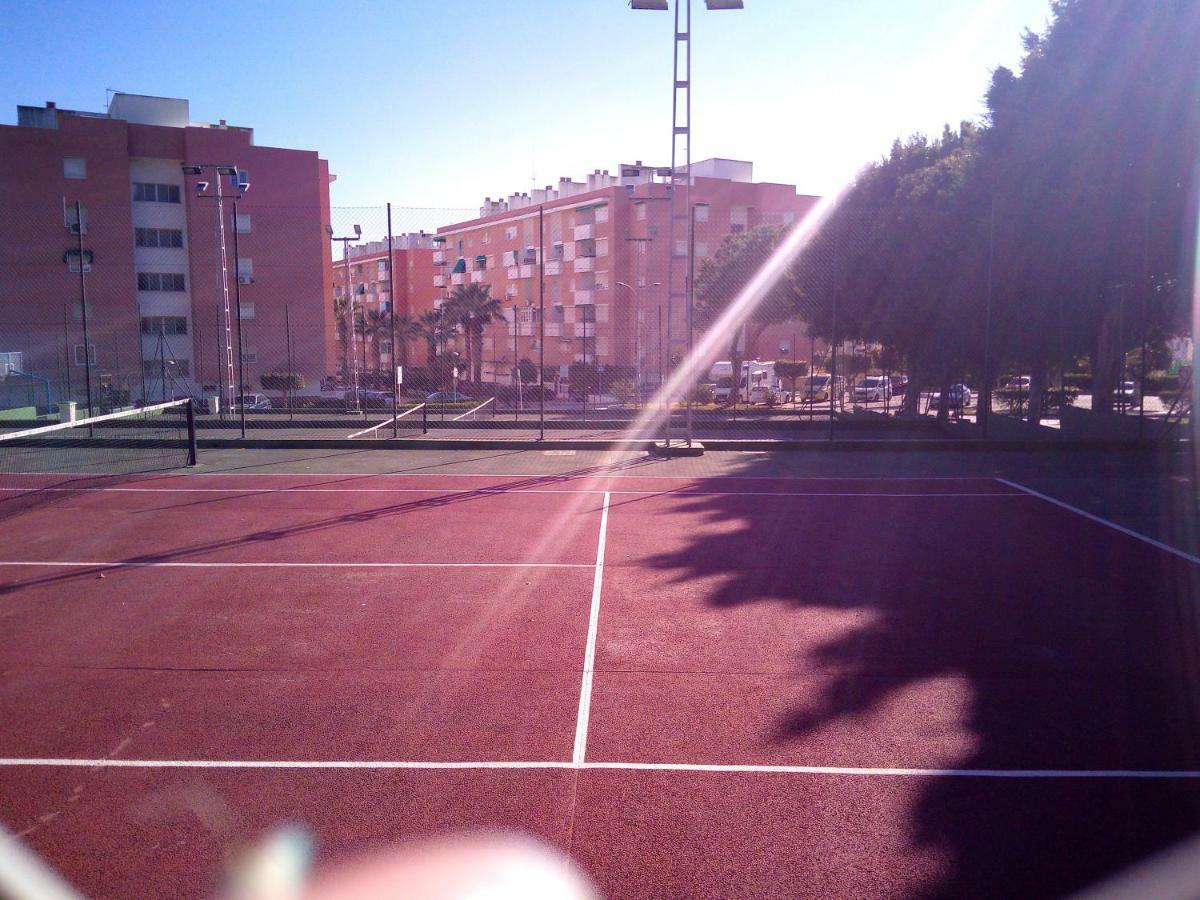 Playa La Cala In Front Of The Beach Free Parking Malaga Luaran gambar